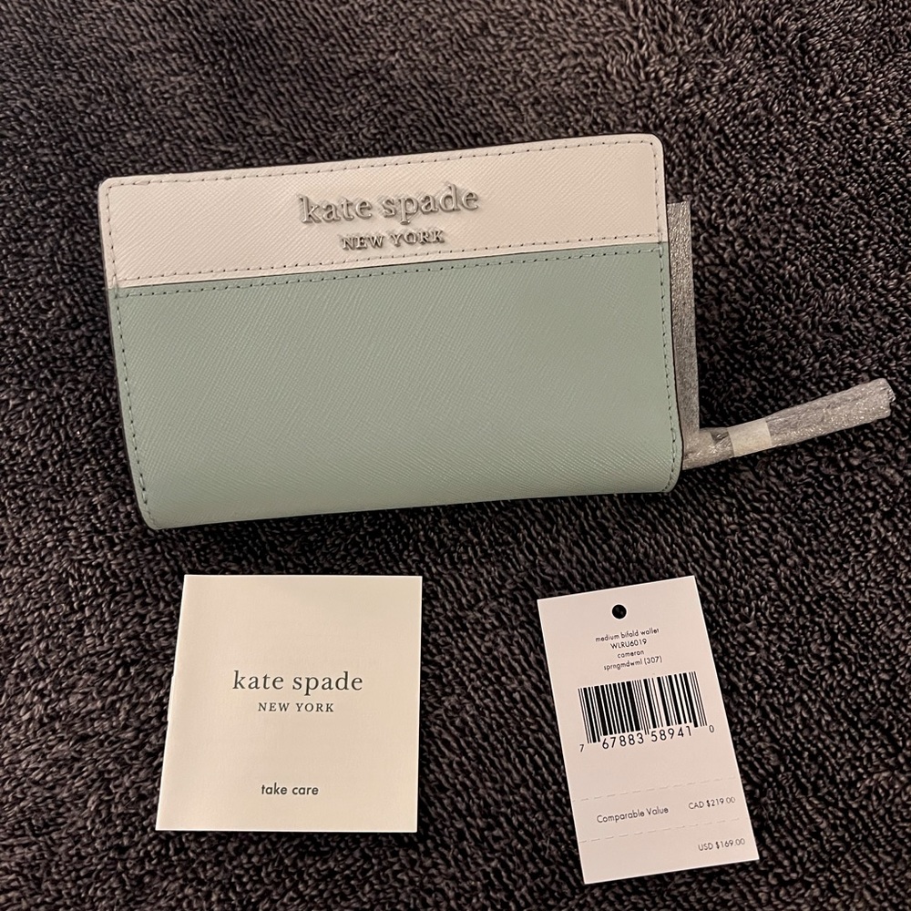 Kate Spade Cameron Medium Bifold Leather Wallet - Aqua/White New with tags